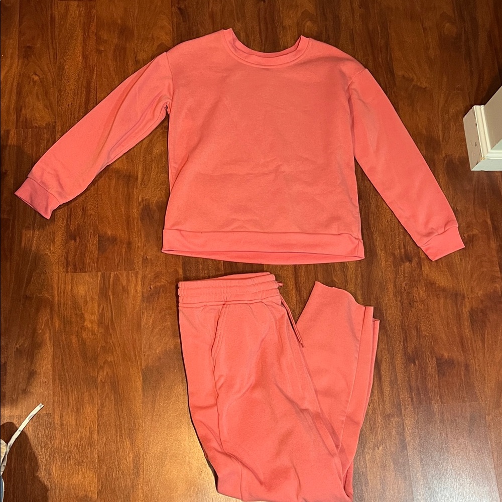 pink just be sweat set. sweatpants size XL, crewneck size large